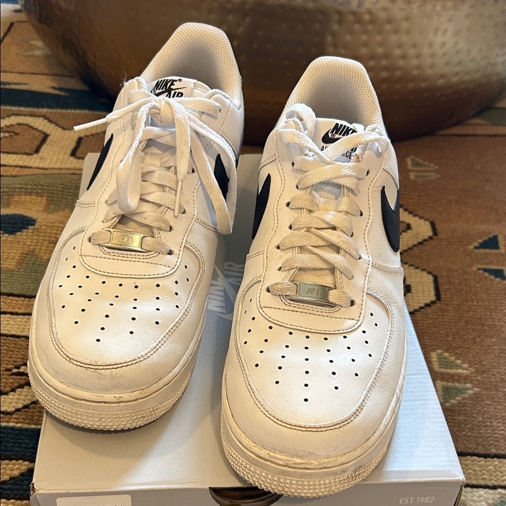 Nike Air Force 1 '07 AN20 White and Black